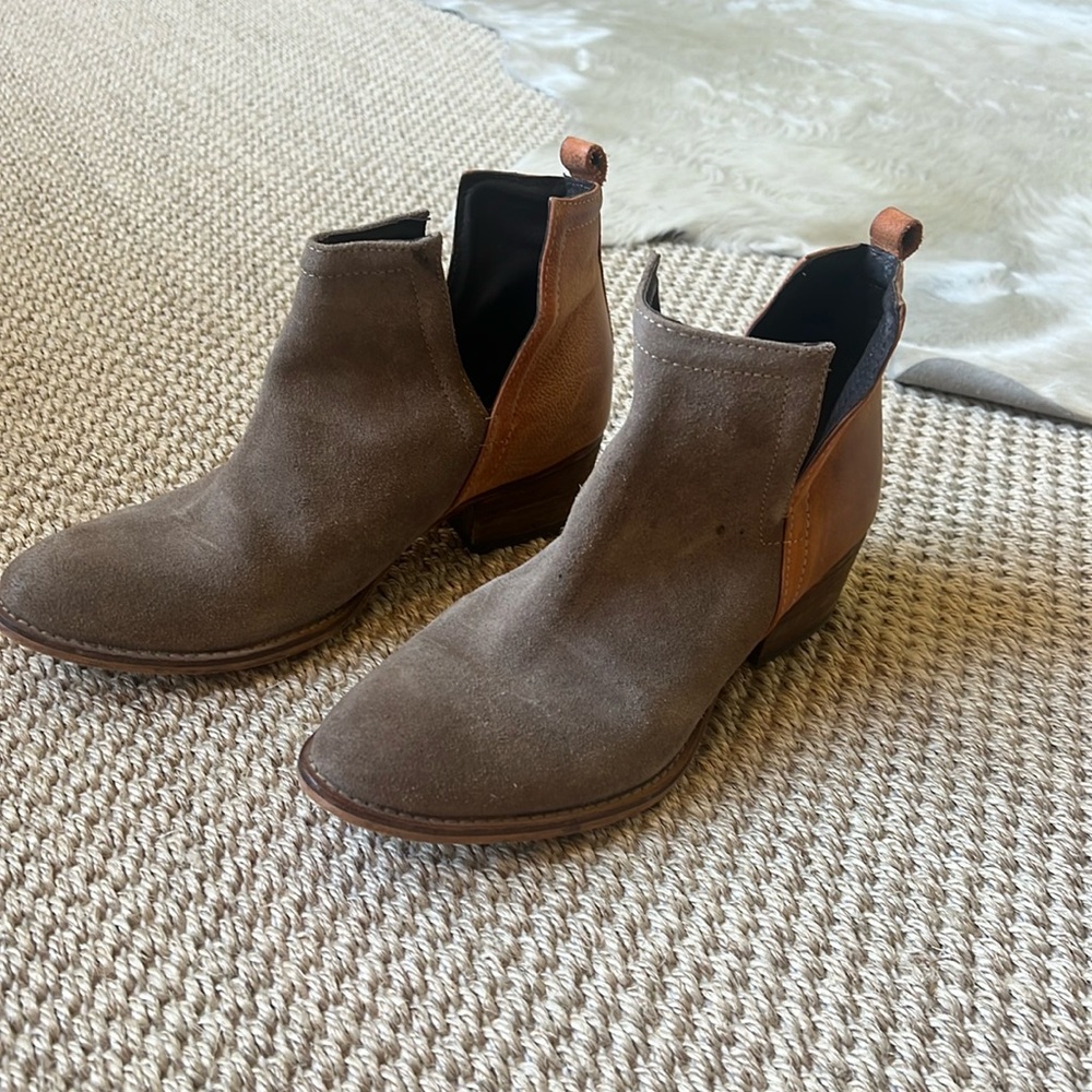 Diba Booties